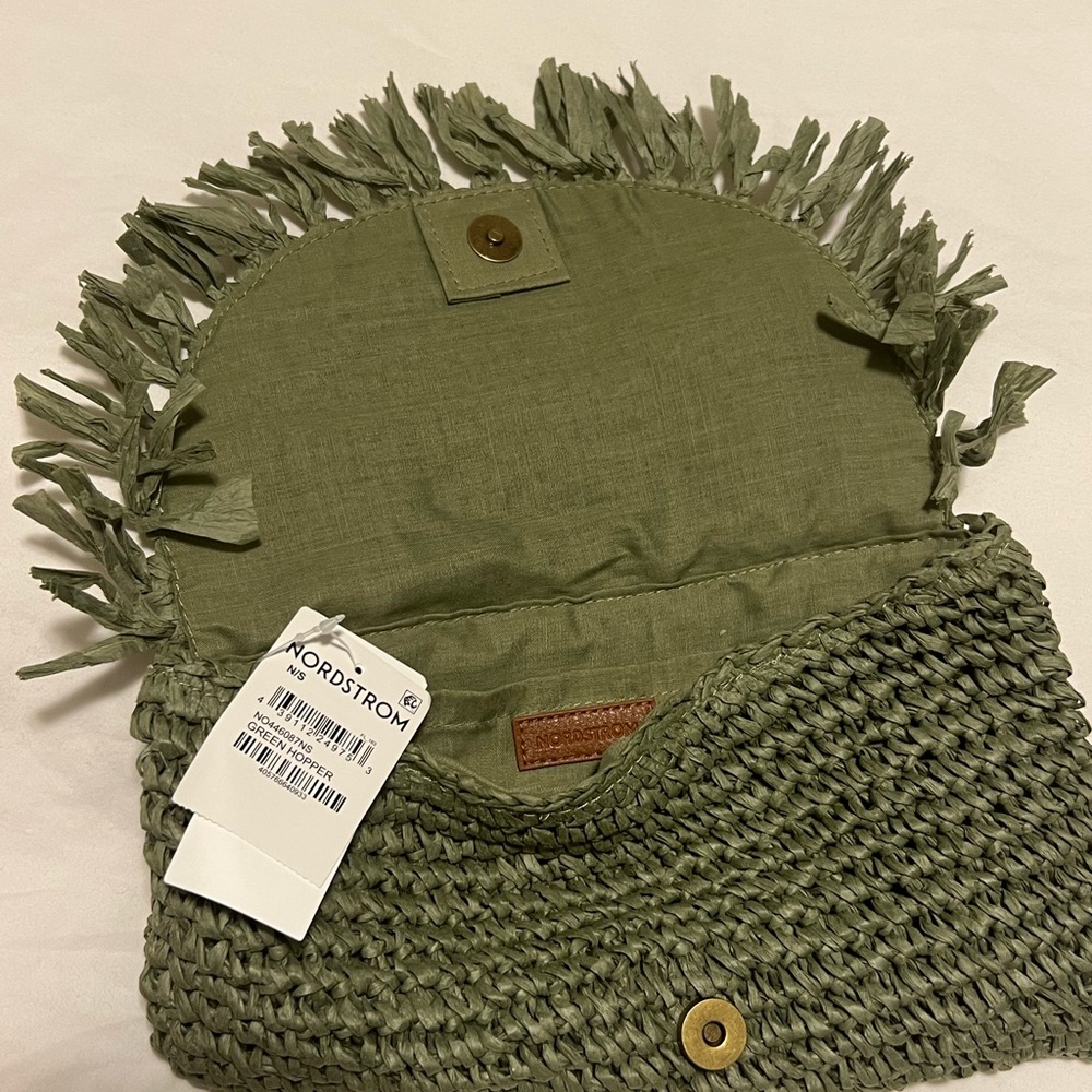 Green straw clutch - Picture 2 of 4
